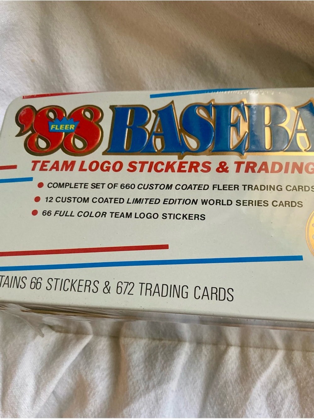 Fleer 1988 Baseball Team Logo Stickers & Trading Cards Box - White/Blue - Picture 2 of 11